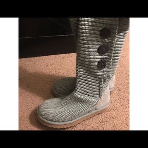 Knitted Uggs.